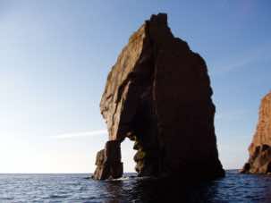 Past Vementry isle is the Atlantic.  This spectacular sea stack is just off Muckle Roe.  It's known as 'the Kist' or 'chest', after the big square chests the seamen took on board ship to hold their gear.