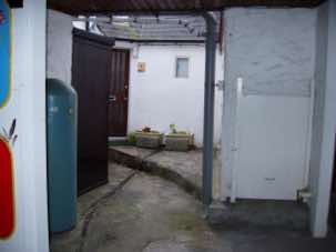 Inside Spanish Closs.
							